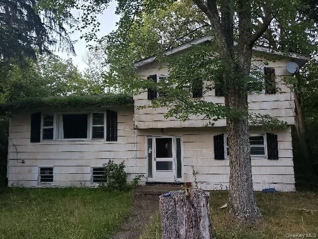 Front exterior before rehabilitation